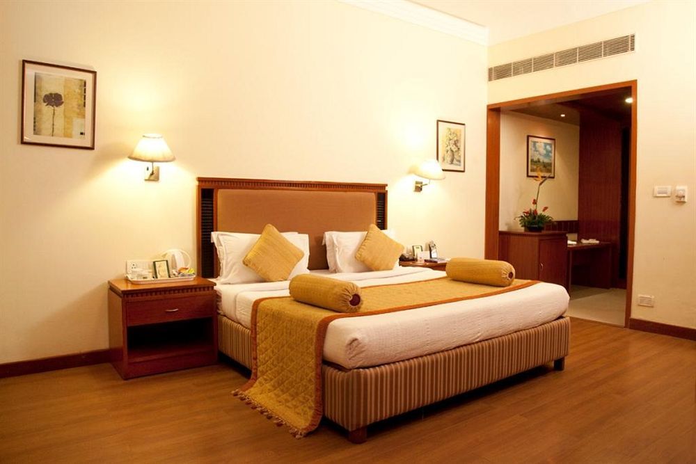 Royal Court Hotel Madurai Exterior foto
