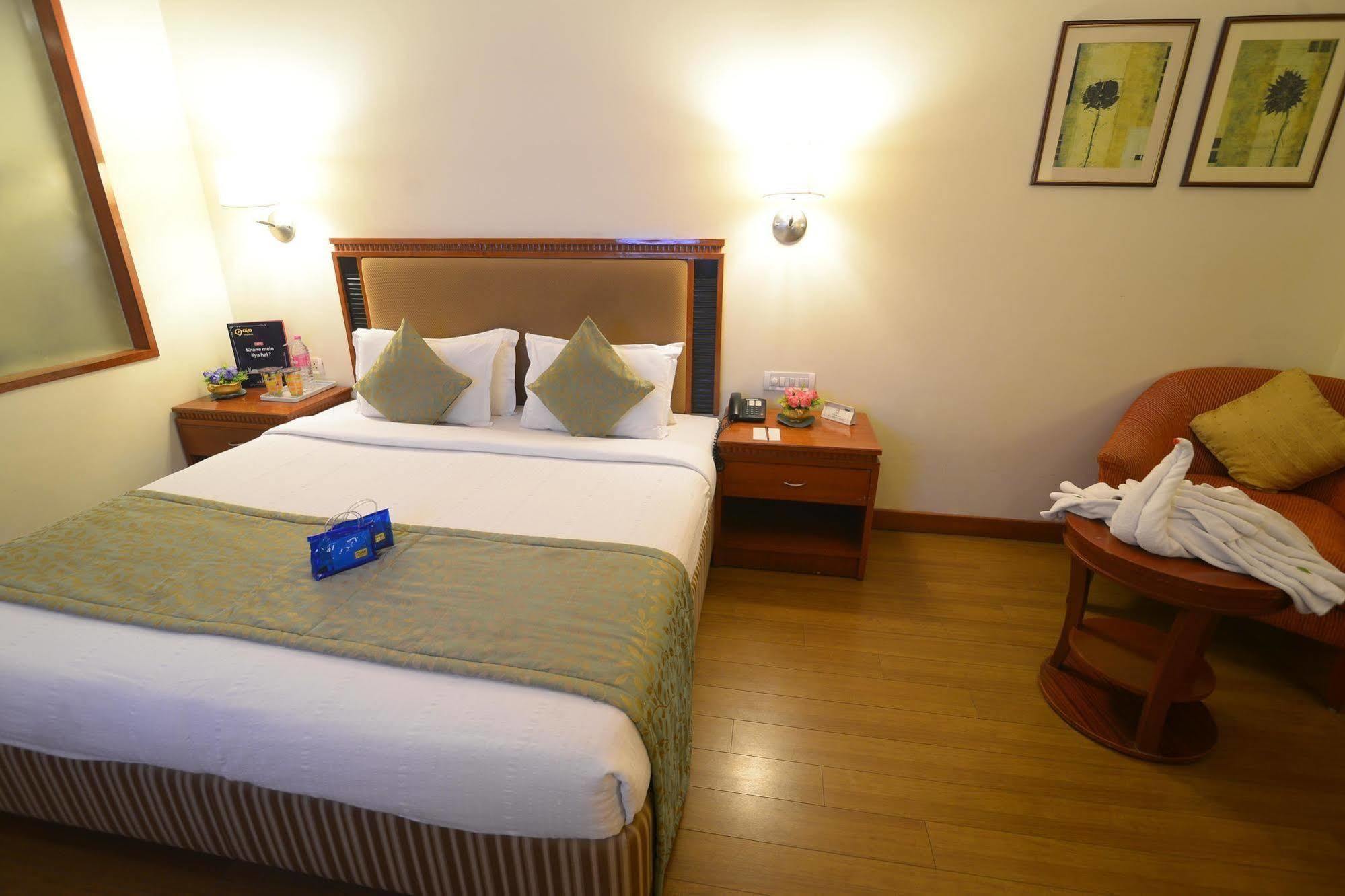 Royal Court Hotel Madurai Exterior foto